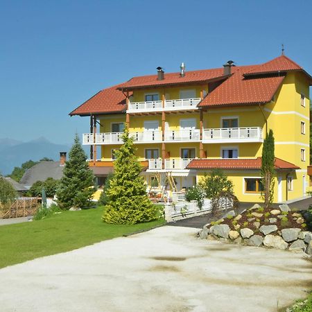 Hotel Berghof Millstatt Exterior photo